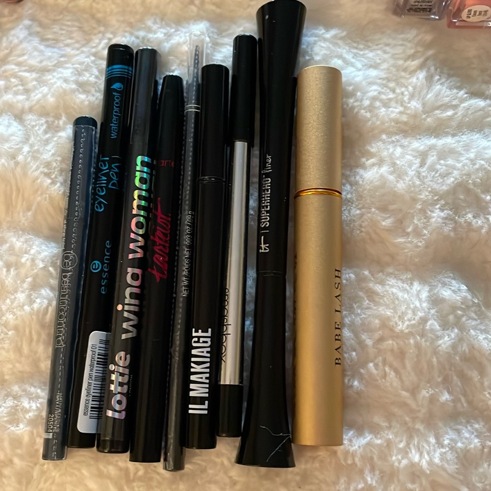 Huge Eyeliner / Brow/ Serum Lot